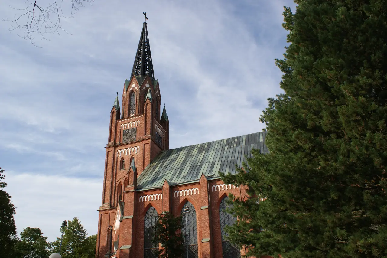 Vue de Ittre, ambiance locale et CBD