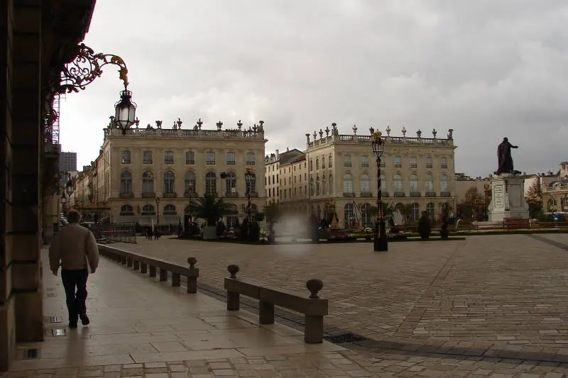 Vue de Nancy, ambiance locale et CBD