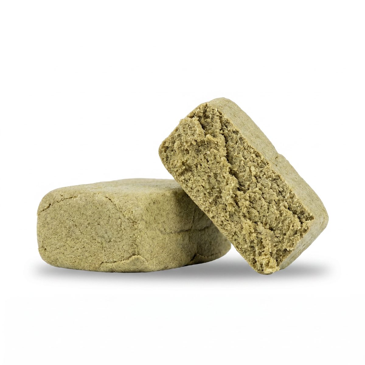 Kathmandu hash CBD de Cinderella, resina marrón dorada de textura suave y maleable, variedad Kathmandu en formato compacto y aromático