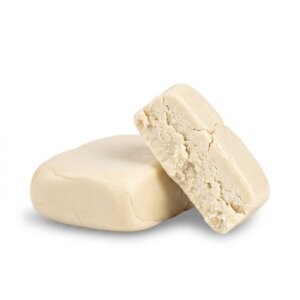 Piatella blanca hash CBD Promonatura de acabado claro y textura premium, resina artesanal de la variedad piatella blanca en formato disco fino